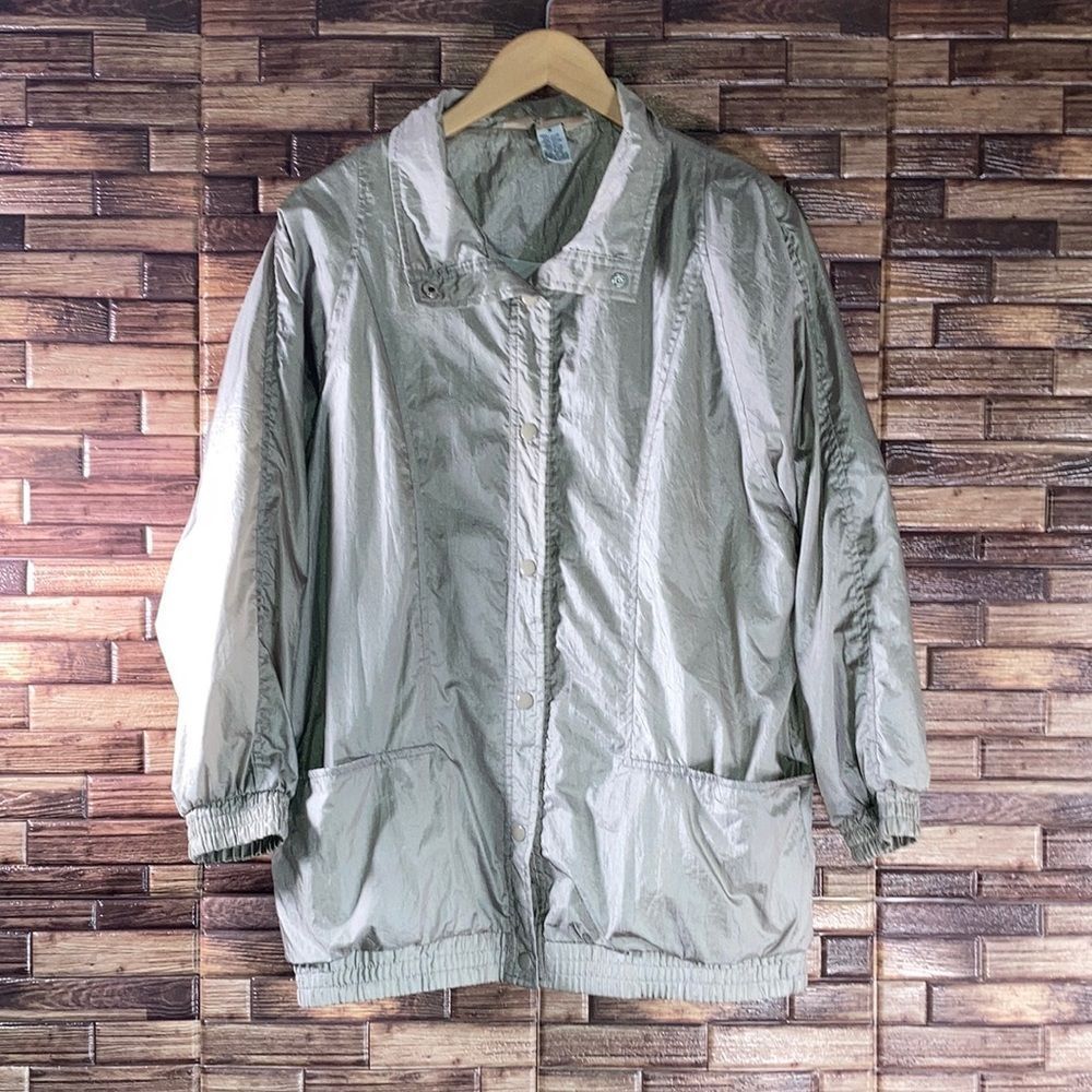 Womens Vintage Beige Medium Tudor Style Windbreaker By Haband